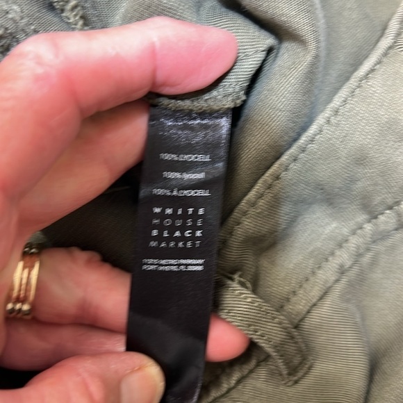 WHBM “The 5” Short” Army Green colored,decorative crisscross side stitches - Picture 11 of 12